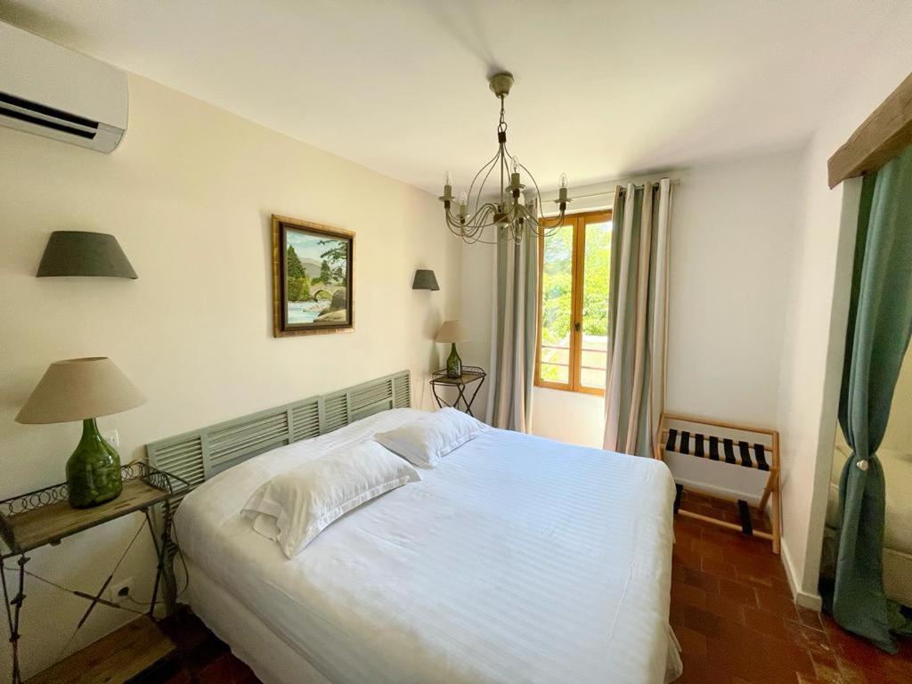 גרואיסאן Chateau Le Bouis חדר תמונה
